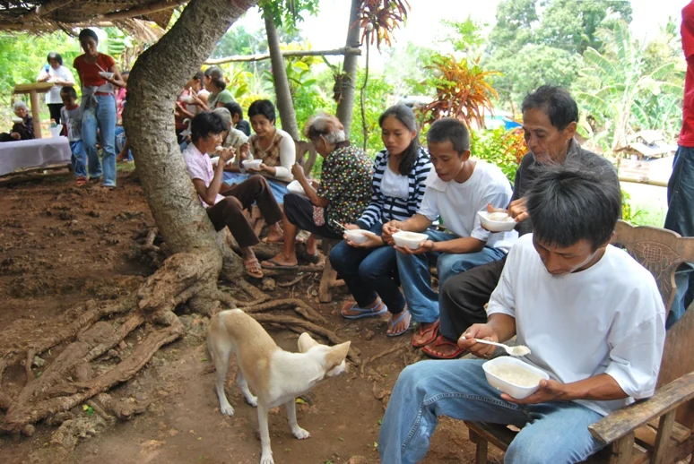 A meal shared during CBCFI’s community outreach
